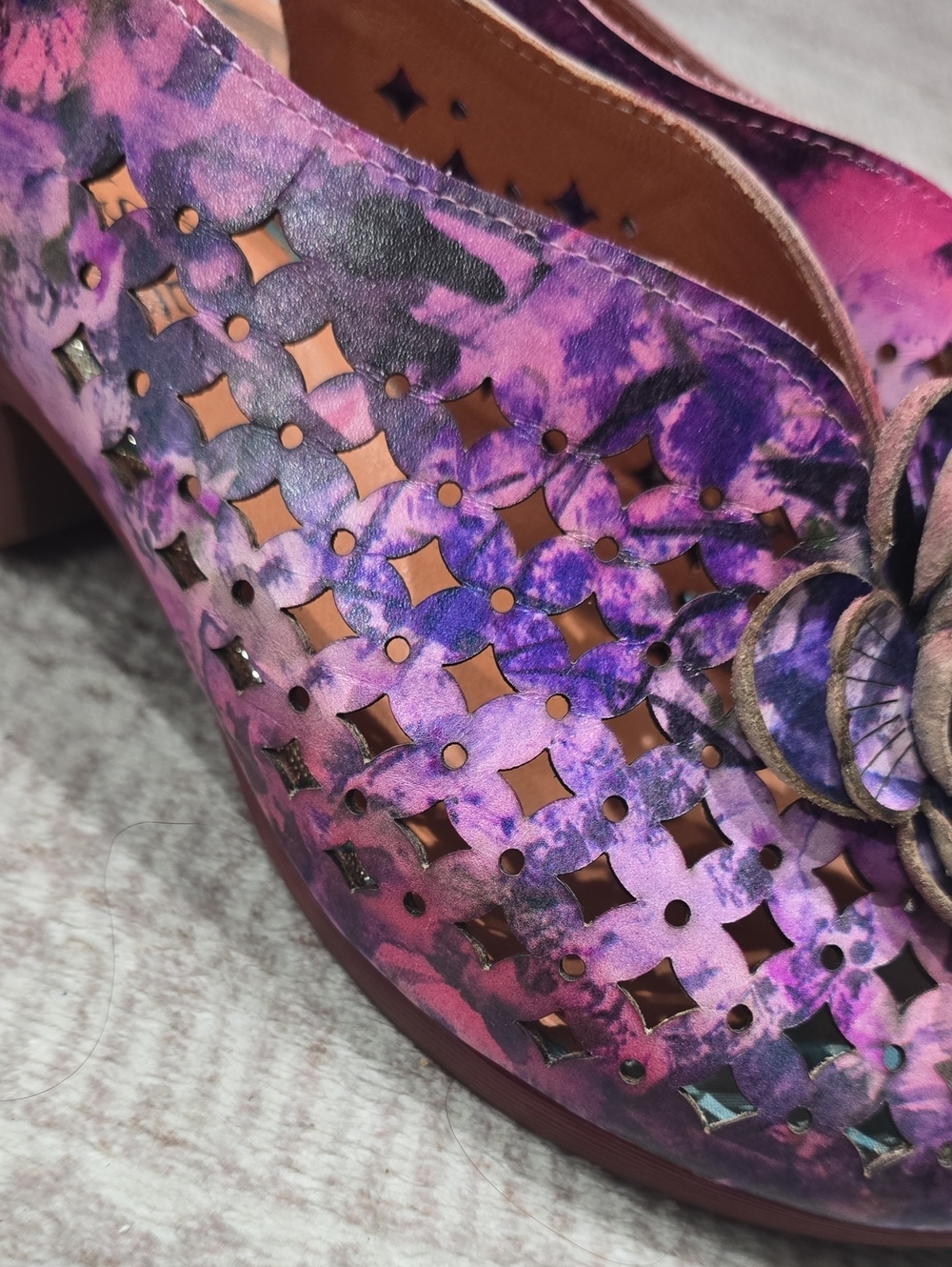 Art-to-Wear Floral Leather Slingback Heels – Eclectic Boho Artisan Style, 11 - Picture 15 of 15